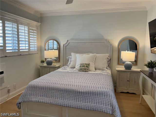 473 12th AVE S B12, Naples, FL 34102