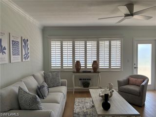 473 12th AVE S B12, Naples, FL 34102
