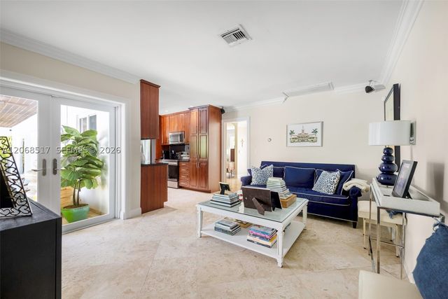 1121 Hardee Rd 1121, Coral Gables, FL 33146