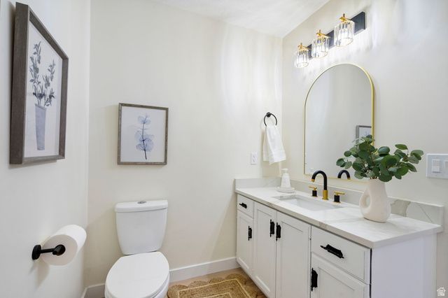 1549 N 400 W, Centerville, UT 84014