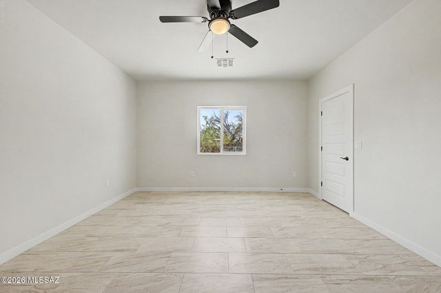 9219 W Floyd Street, Tucson, AZ 85735