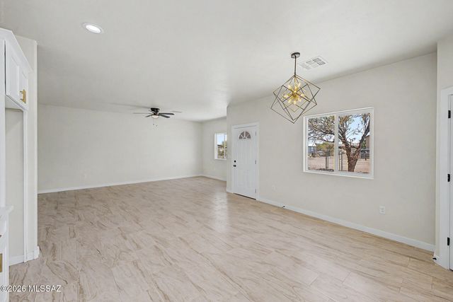 9219 W Floyd Street, Tucson, AZ 85735