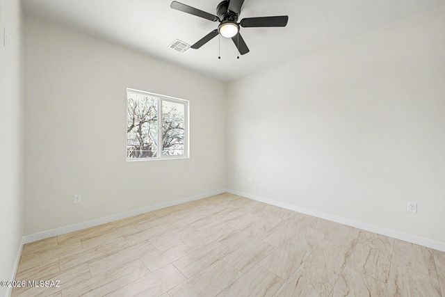 9219 W Floyd Street, Tucson, AZ 85735