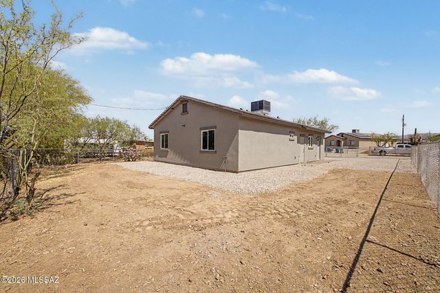 9219 W Floyd Street, Tucson, AZ 85735