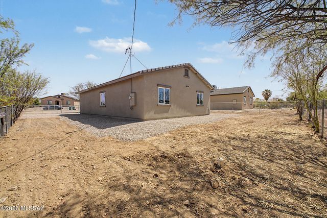 9219 W Floyd Street, Tucson, AZ 85735