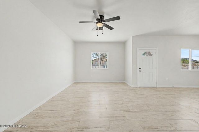 9219 W Floyd Street, Tucson, AZ 85735
