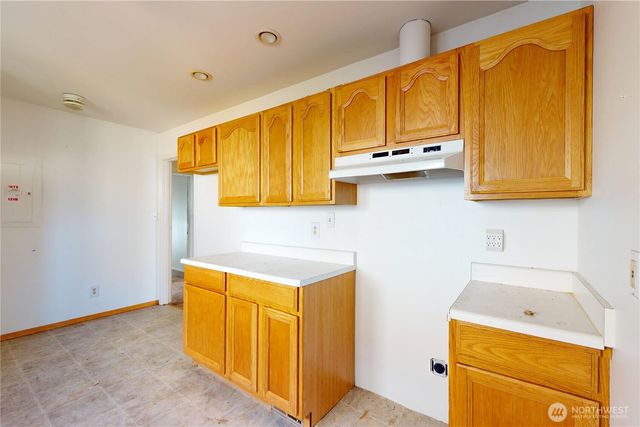 237 Emerson Avenue, Hoquiam, WA 98550