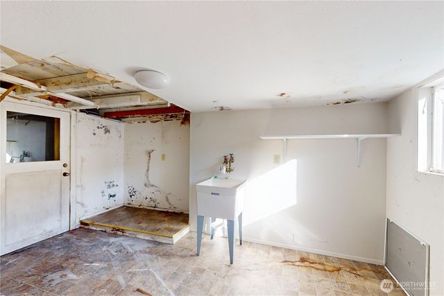 237 Emerson Avenue, Hoquiam, WA 98550