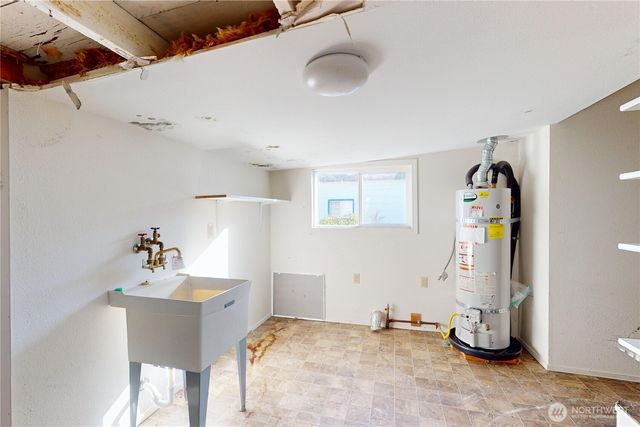 237 Emerson Avenue, Hoquiam, WA 98550