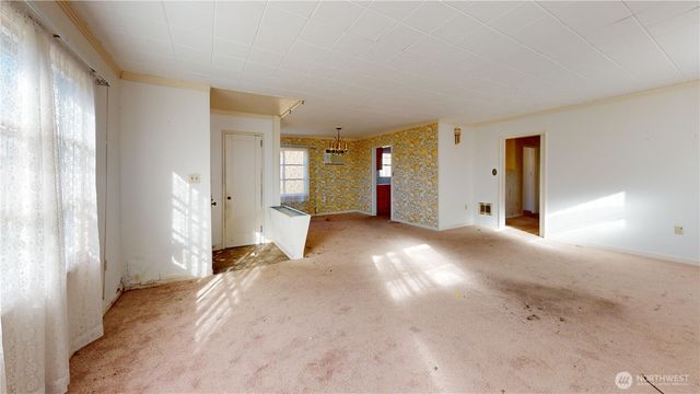 237 Emerson Avenue, Hoquiam, WA 98550