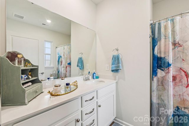 1328 Dali Boulevard, Mount Holly, NC 28120