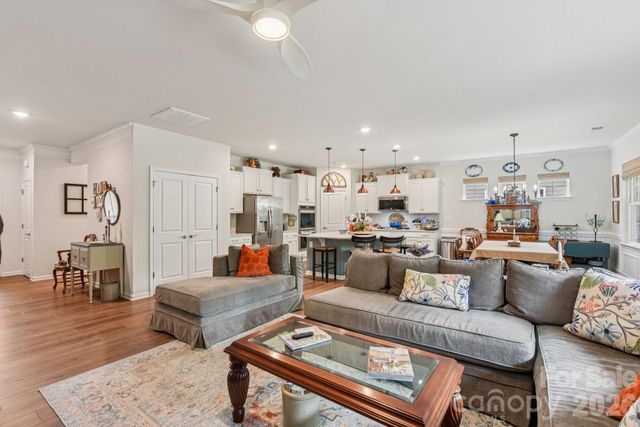 1328 Dali Boulevard, Mount Holly, NC 28120