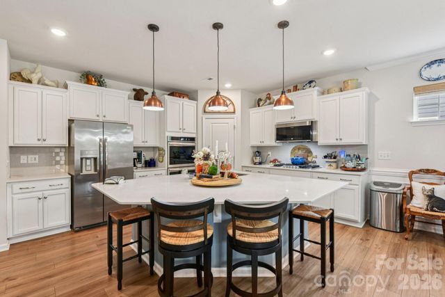 1328 Dali Boulevard, Mount Holly, NC 28120