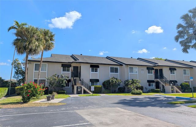 4040 Crystal Lake Dr 202, Deerfield Beach, FL 33064