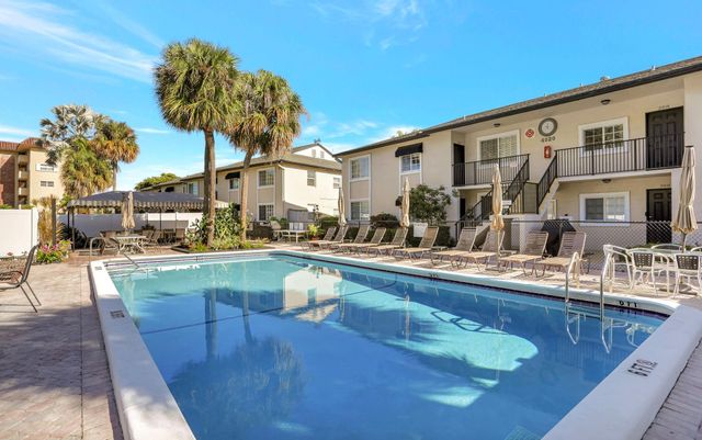4040 Crystal Lake Dr 202, Deerfield Beach, FL 33064