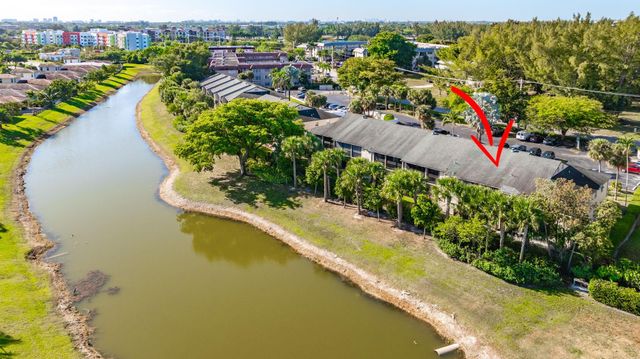 4040 Crystal Lake Dr 202, Deerfield Beach, FL 33064