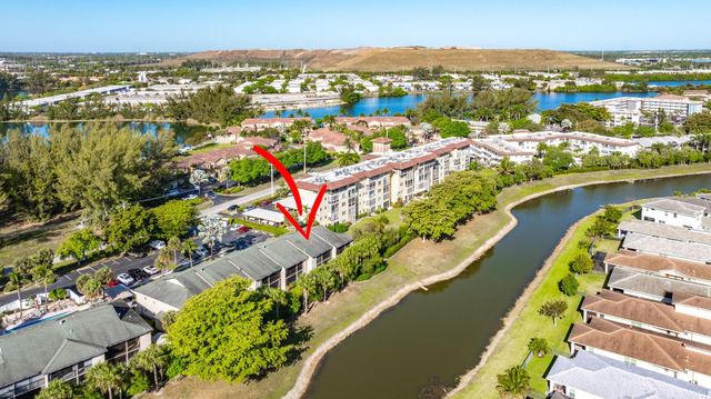 4040 Crystal Lake Dr 202, Deerfield Beach, FL 33064