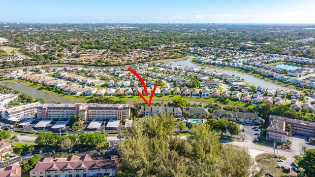 4040 Crystal Lake Dr 202, Deerfield Beach, FL 33064