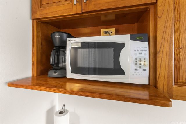 2463 Kuhio Avenue 1010, Honolulu, HI 96815