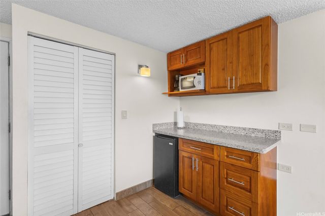 2463 Kuhio Avenue 1010, Honolulu, HI 96815