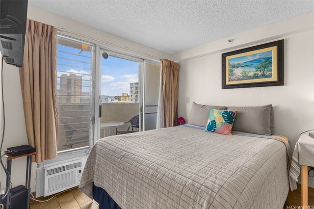 2463 Kuhio Avenue 1010, Honolulu, HI 96815