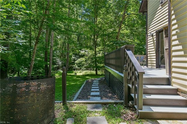 102 Tendril CT, Williamsburg, VA 23188
