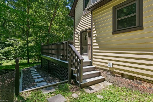 102 Tendril CT, Williamsburg, VA 23188