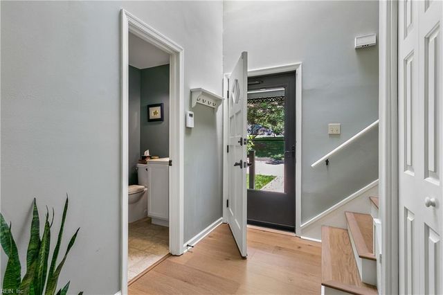 102 Tendril CT, Williamsburg, VA 23188