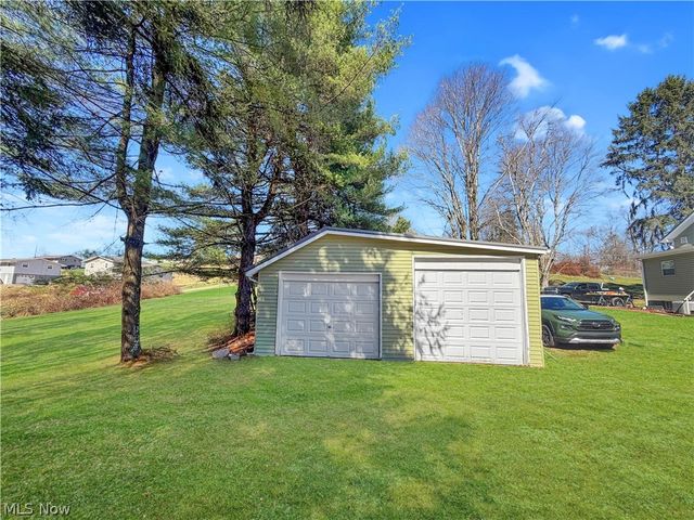 35 Lyle Road, Wheeling, WV 26003