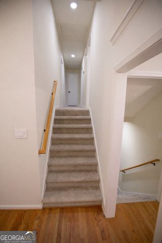 5270 Oaks Landing Court, Sugar Hill, GA 30518