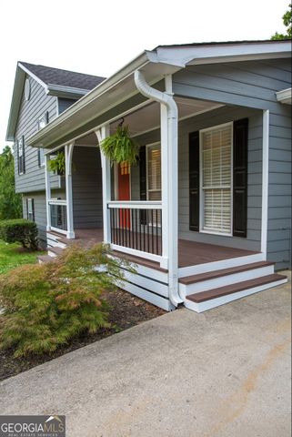 5270 Oaks Landing Court, Sugar Hill, GA 30518