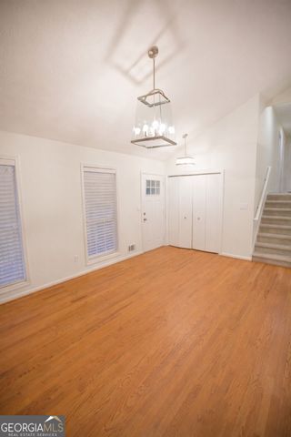 5270 Oaks Landing Court, Sugar Hill, GA 30518