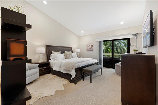 11863 Wimbledon Circle 542, Wellington, FL 33414