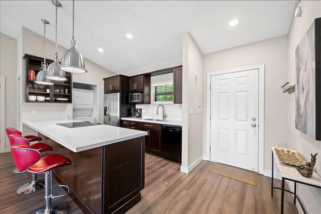11863 Wimbledon Circle 542, Wellington, FL 33414