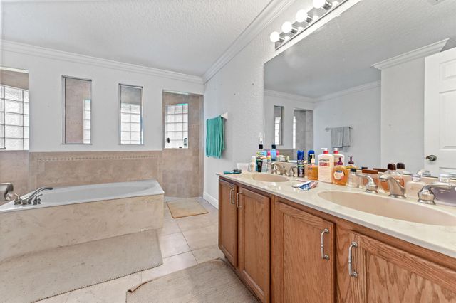 11130 66th Street N, West Palm Beach, FL 33412