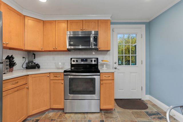 101 Soundview Avenue, Fairfield, CT 06825