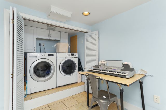 101 Soundview Avenue, Fairfield, CT 06825