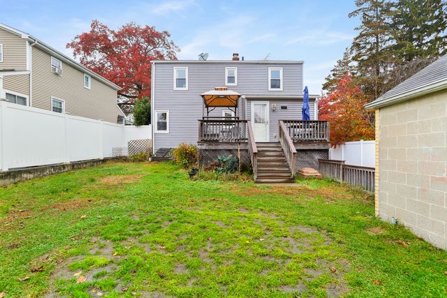 101 Soundview Avenue, Fairfield, CT 06825