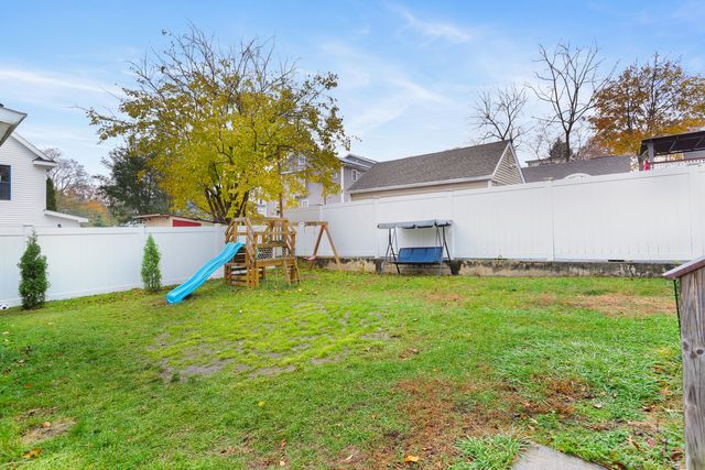 101 Soundview Avenue, Fairfield, CT 06825