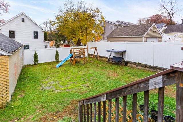 101 Soundview Avenue, Fairfield, CT 06825