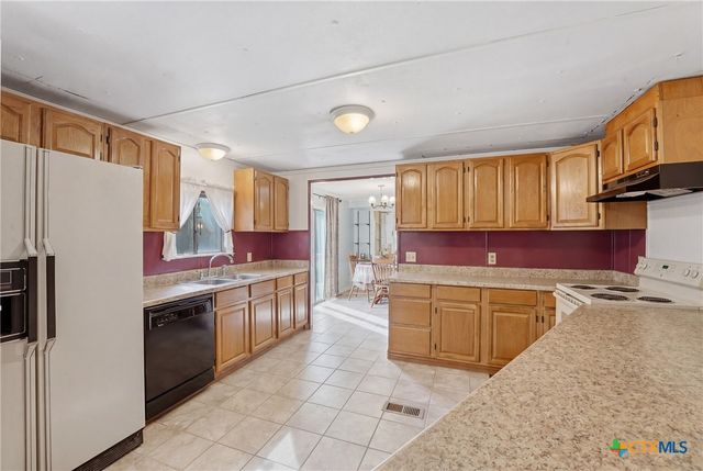 1301 Sea Willow Drive, Marion, TX 78124