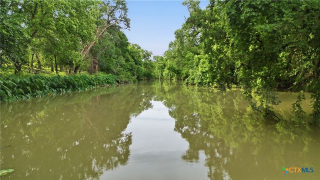 1301 Sea Willow Drive, Marion, TX 78124