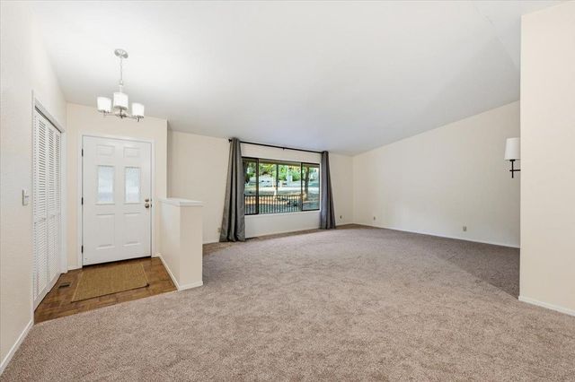 17854 Oriole Ct, Penn Valley, CA 95946