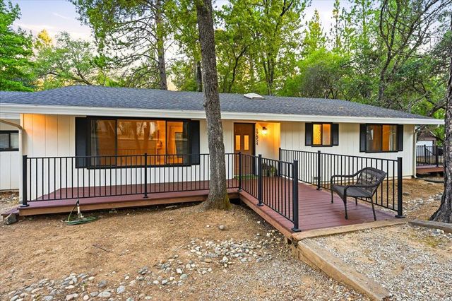 17854 Oriole Ct, Penn Valley, CA 95946