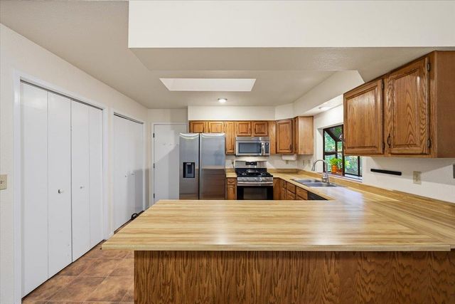 17854 Oriole Ct, Penn Valley, CA 95946