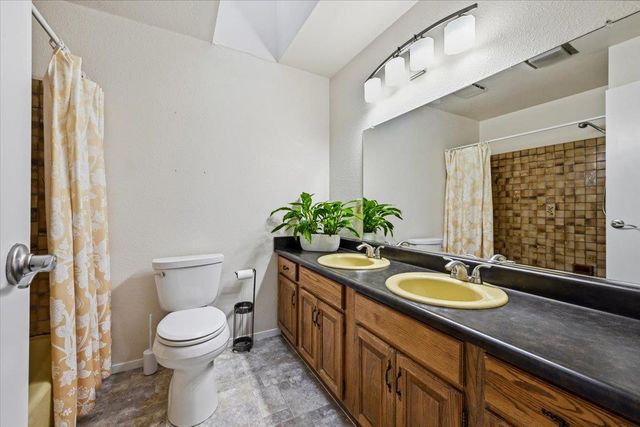 17854 Oriole Ct, Penn Valley, CA 95946