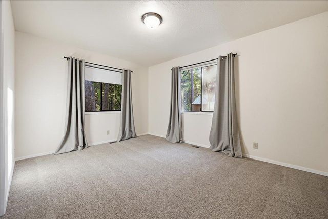 17854 Oriole Ct, Penn Valley, CA 95946