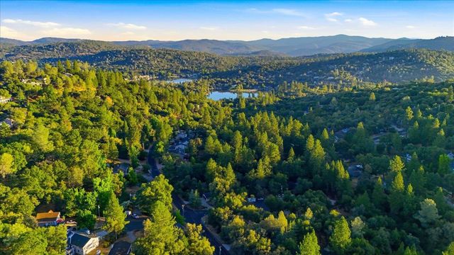 17854 Oriole Ct, Penn Valley, CA 95946