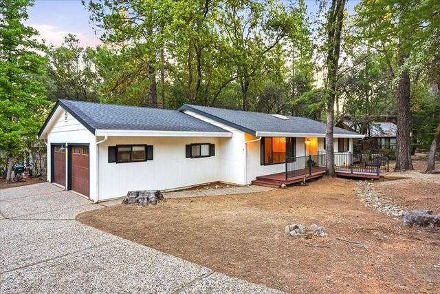 17854 Oriole Ct, Penn Valley, CA 95946