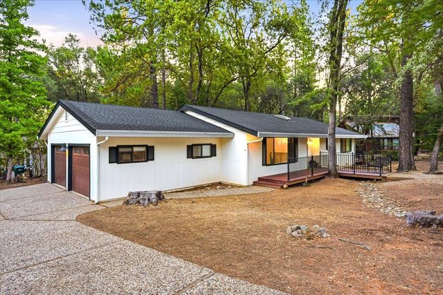 17854 Oriole Ct, Penn Valley, CA 95946